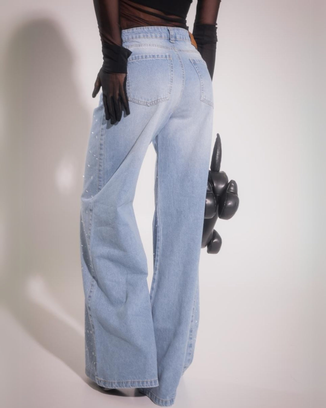Glow Blue Jean – Destellos y Bota Ancha