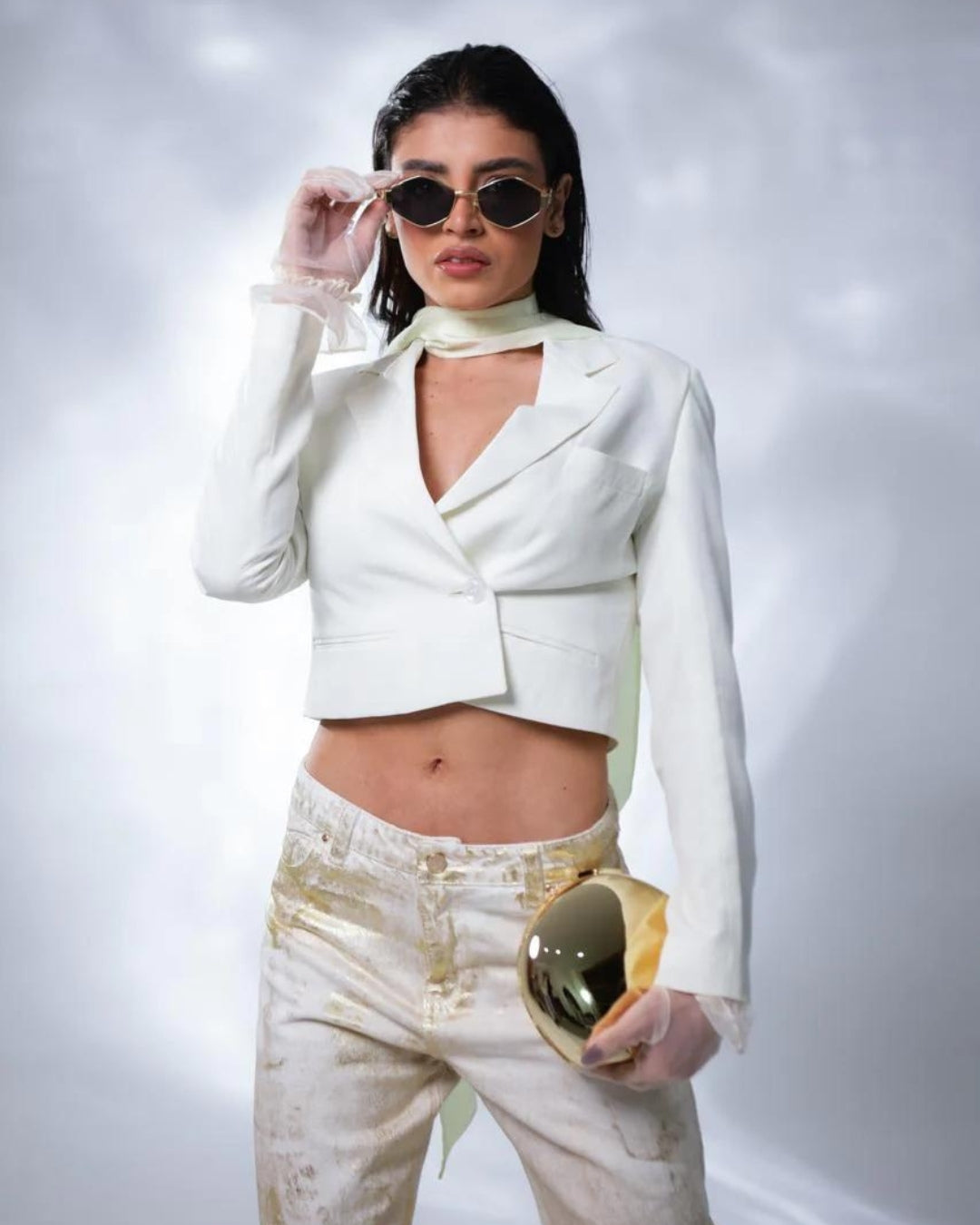 GLOW Oro- Jean con Detalles Metalizados Efecto Oro