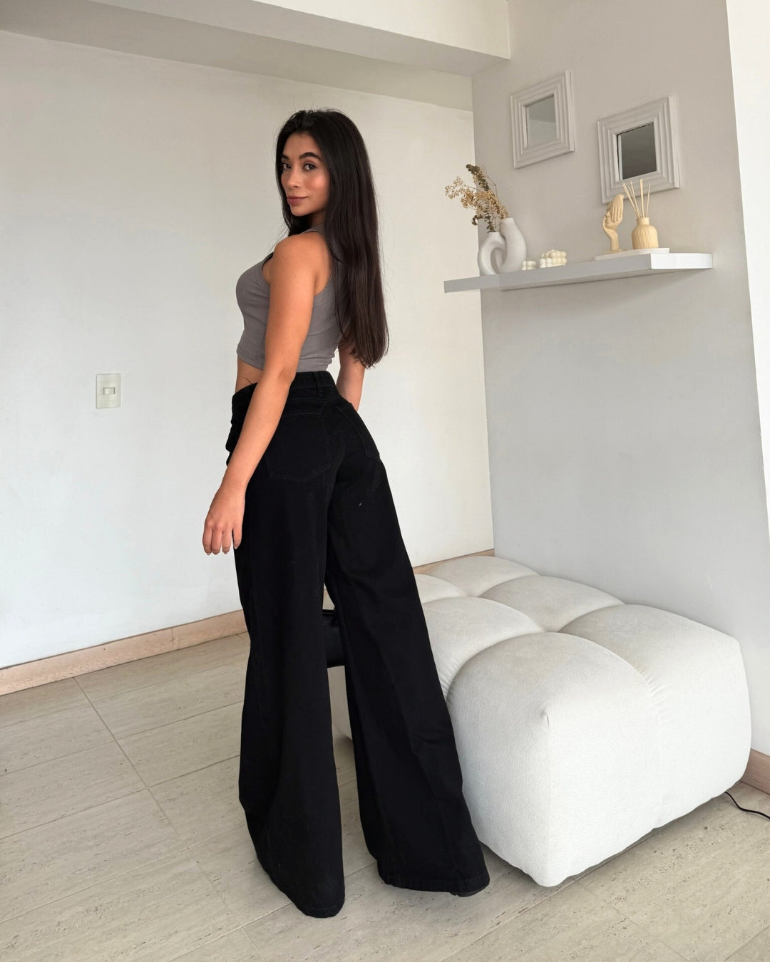 Jean Essenzia Bota Ancha Negro