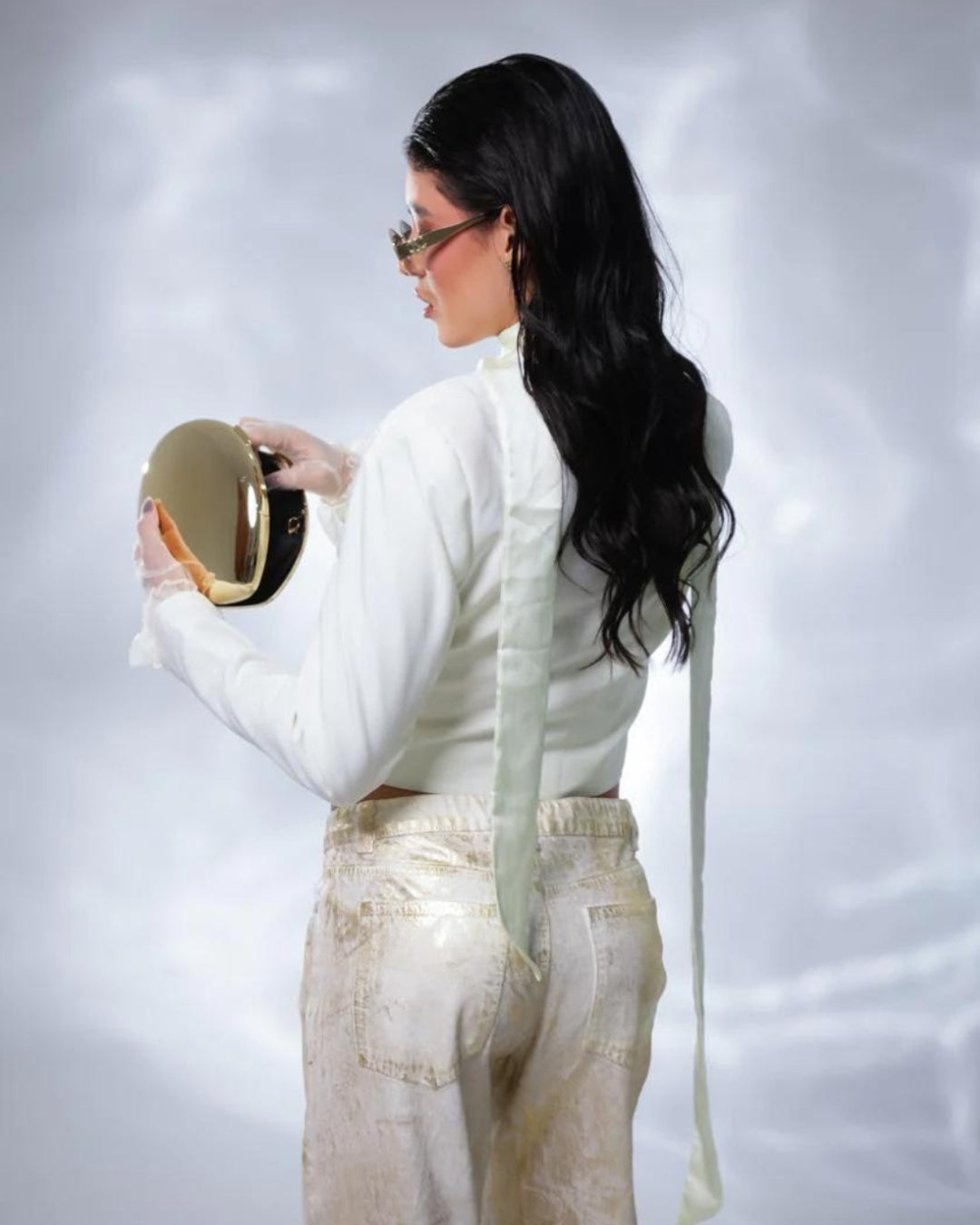 GLOW Oro- Jean con Detalles Metalizados Efecto Oro