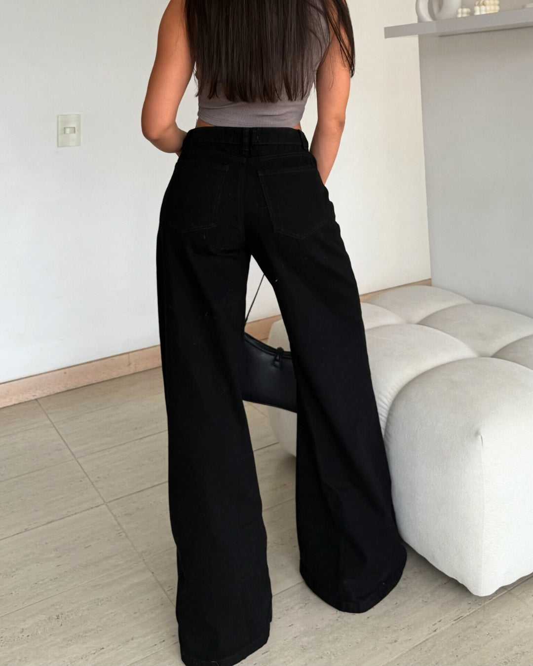 Jean Essenzia Bota Ancha Negro