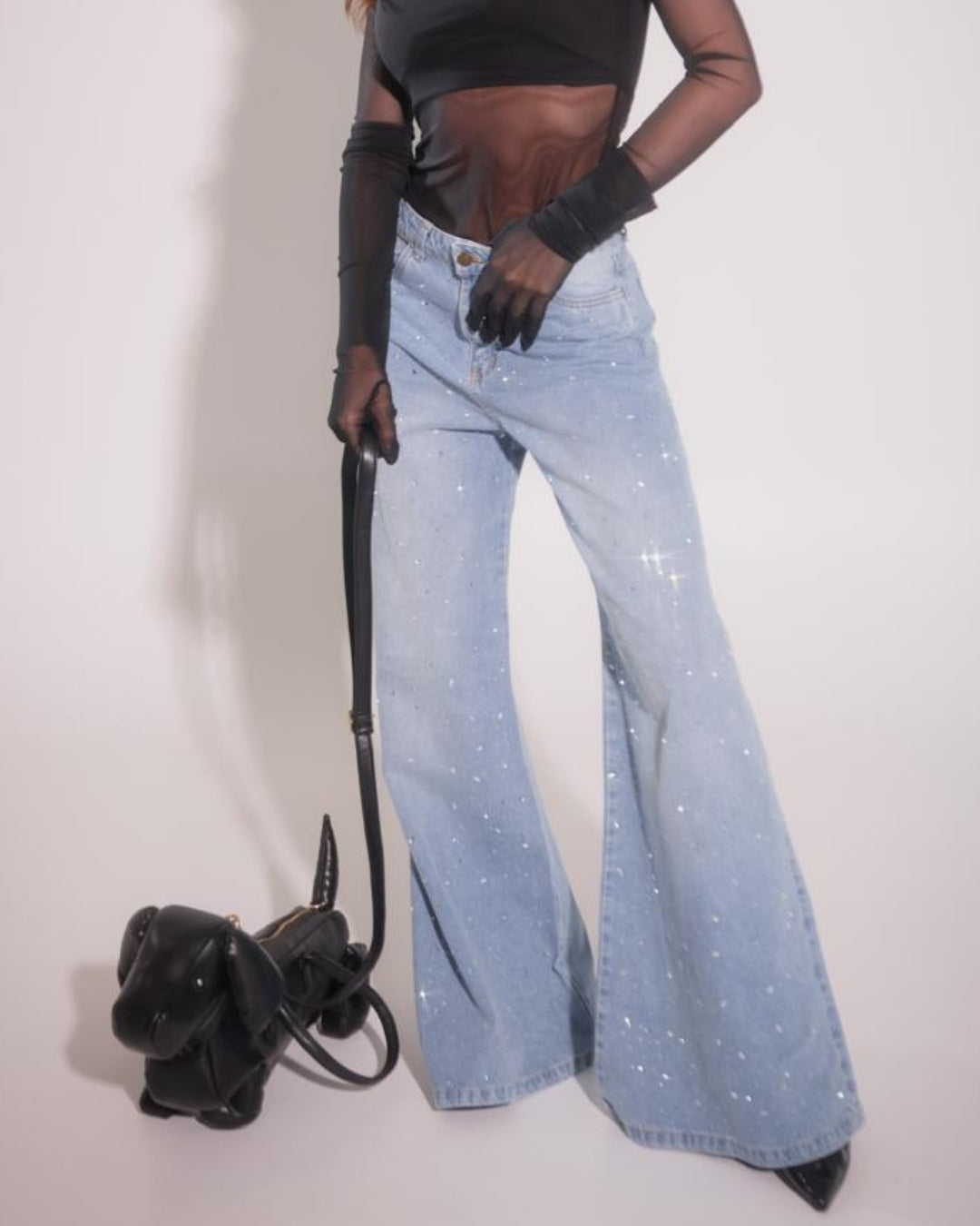 Glow Blue Jean – Destellos y Bota Ancha