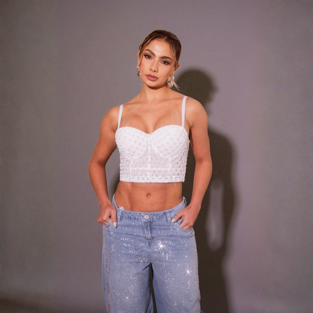 Glow Bloom – Flores en brillo y bota ancha