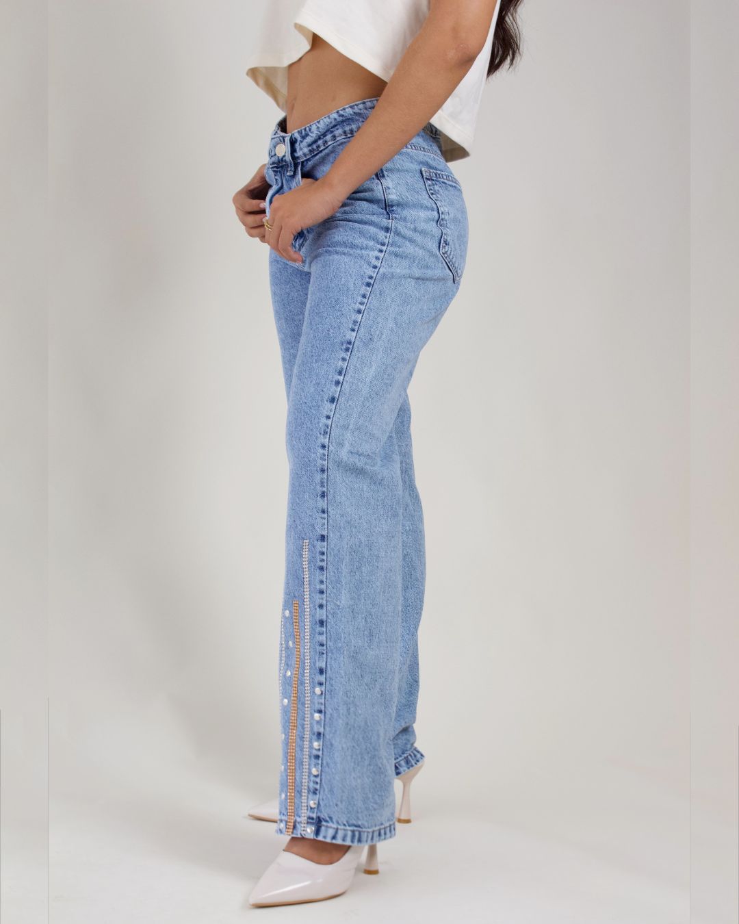 Glow Up – Bota recta y brillo sutil