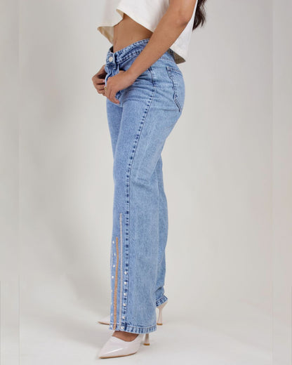 Glow Up – Bota recta y brillo sutil