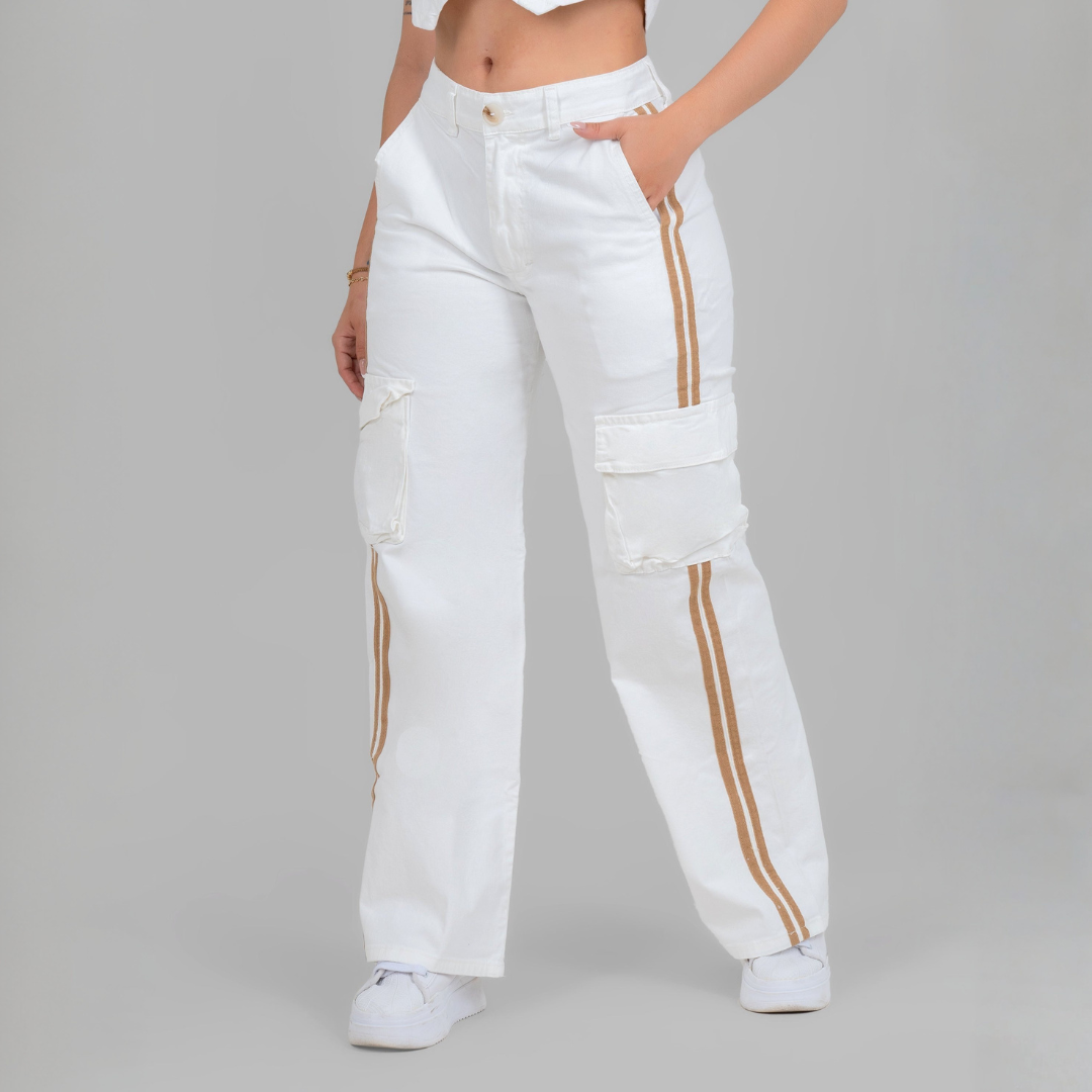 Beline -Pantalón cargo lineas doradas