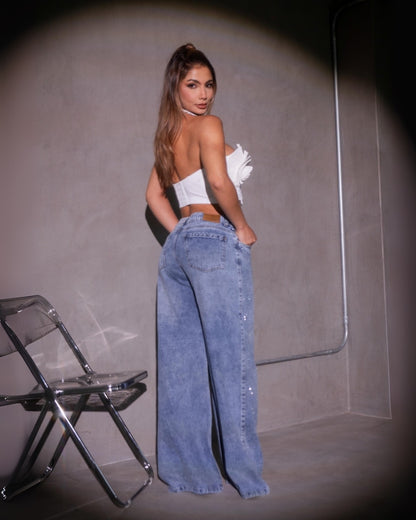Glow Moon Jean – Destellos y Bota Ancha