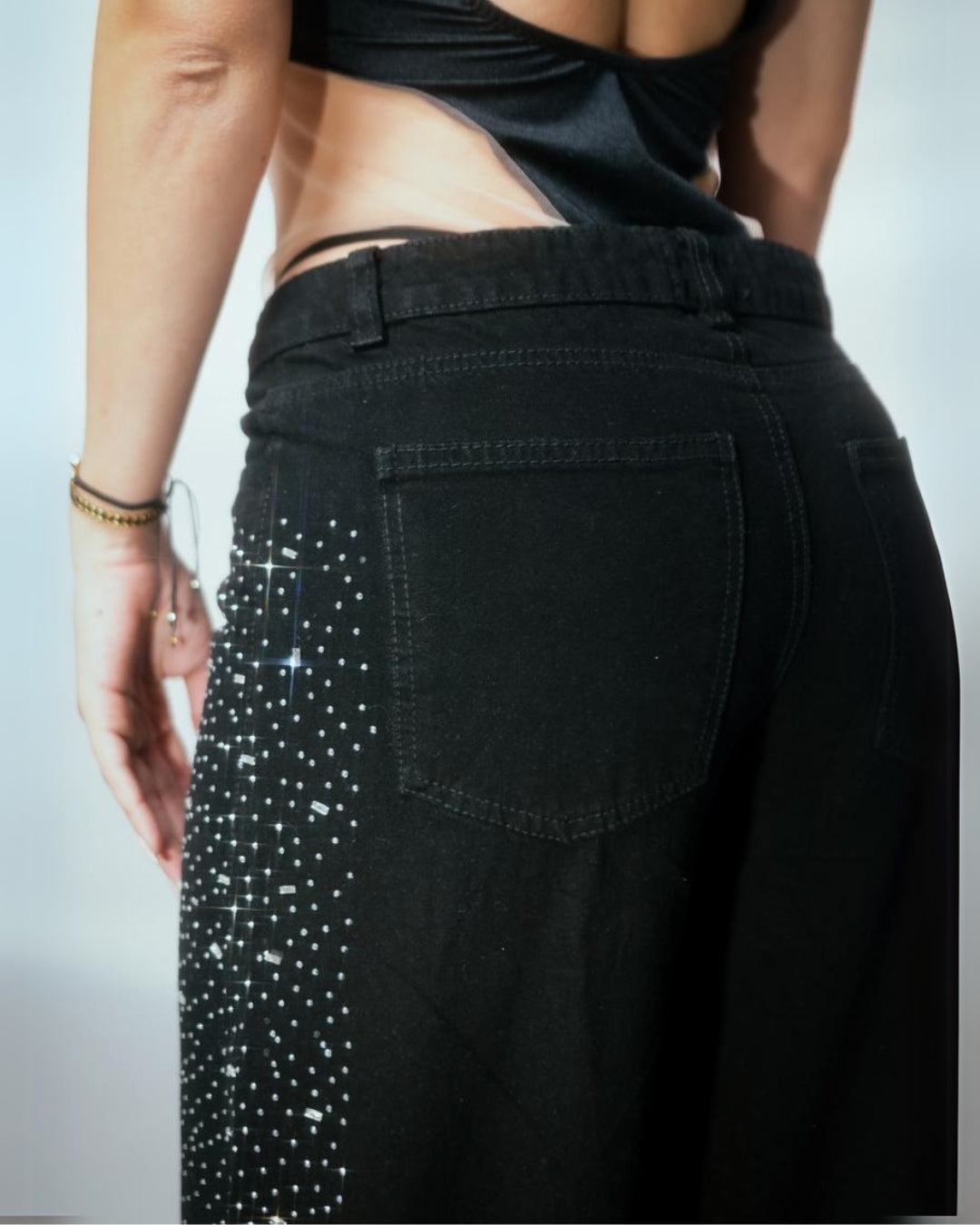 Black Glow Jean Brillos Laterales