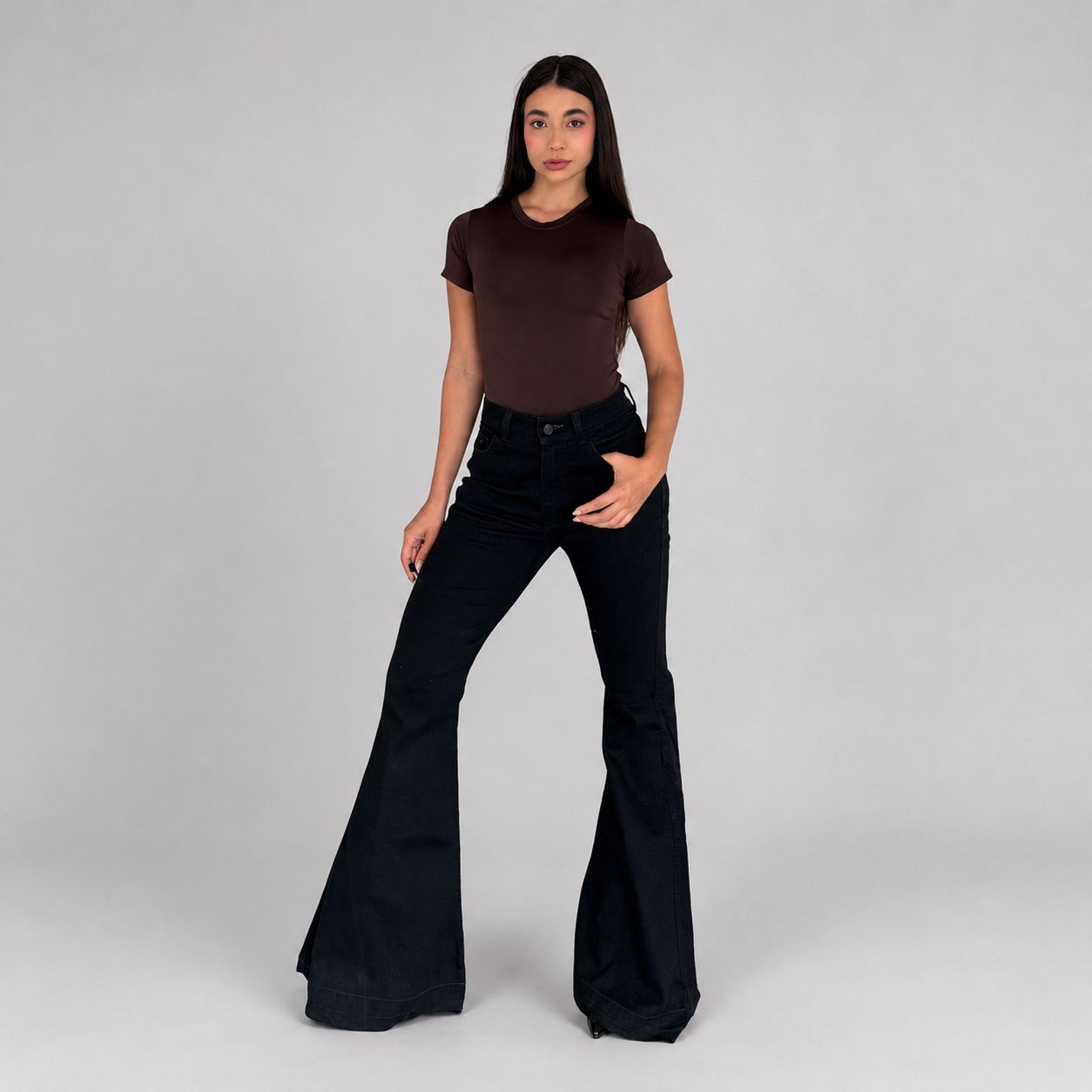 Luma Black- Flare Tiro Alto y Bota Extra Ancha
