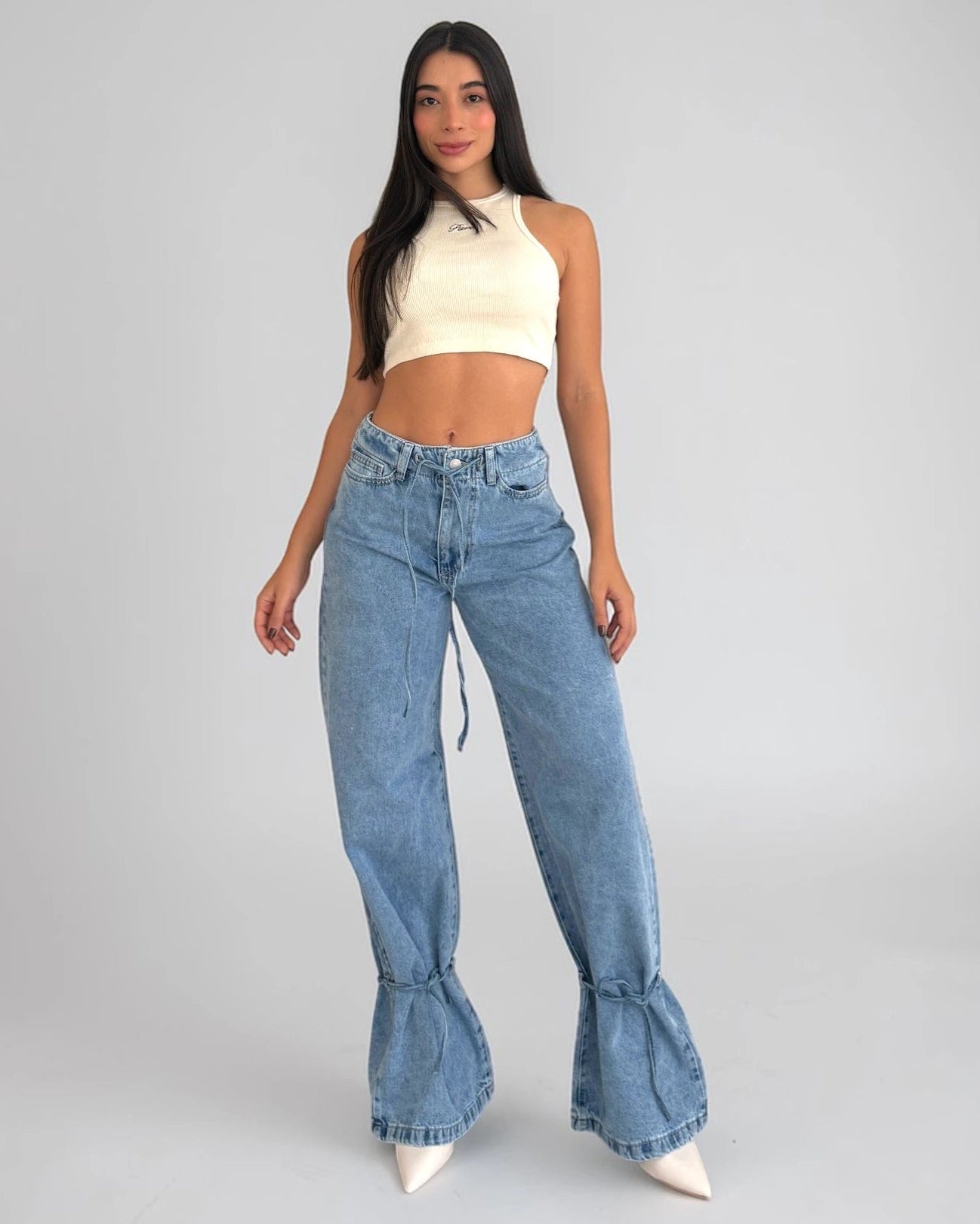 Nexo- Amarres ajustables, tiro alto y bota recta