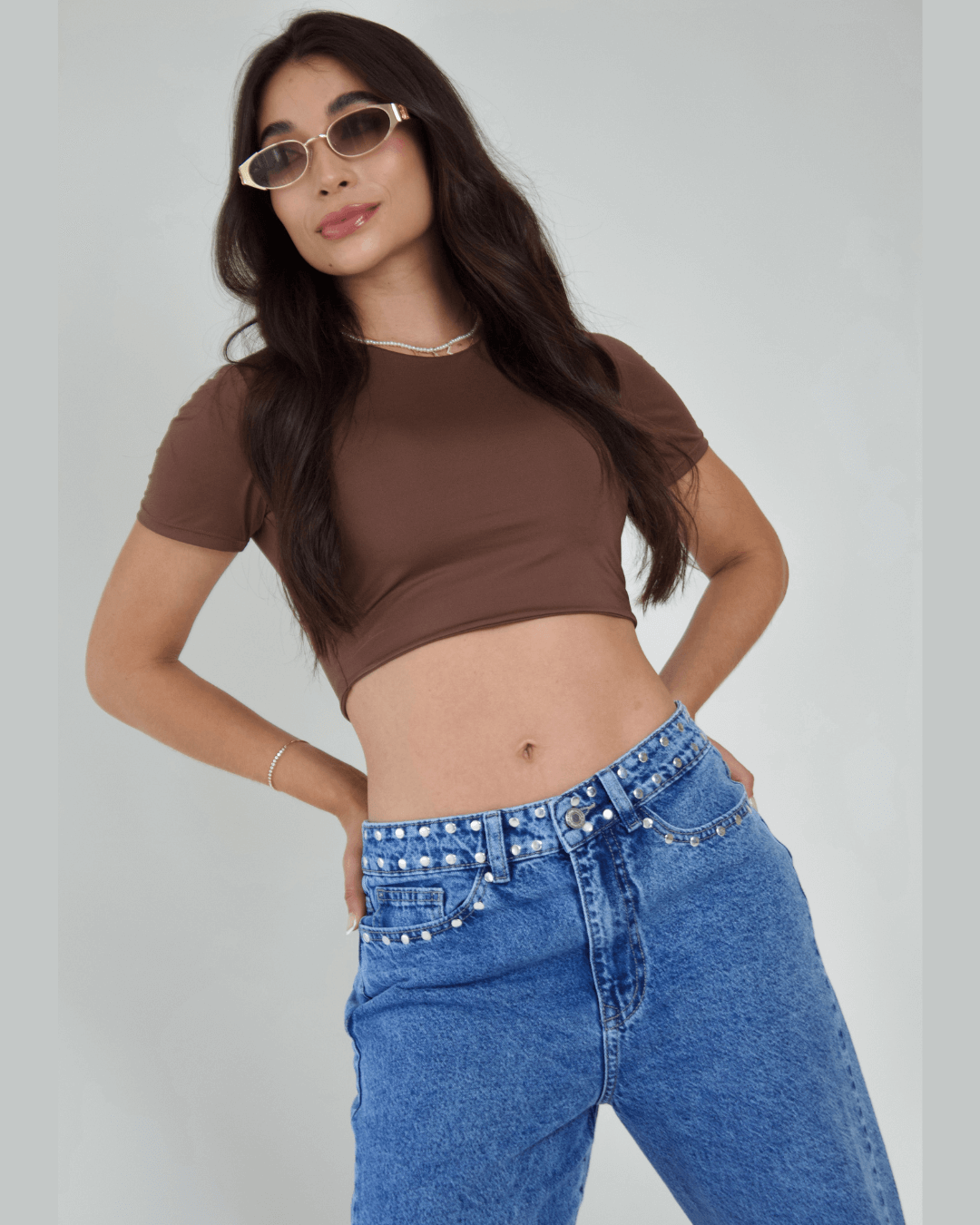Linn – Pretina con aplique, rasgado y corte recto