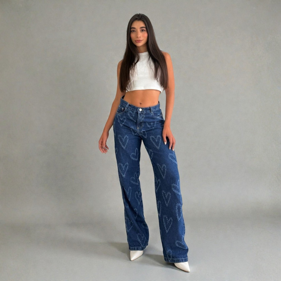 LUV- Denim azul con detalle de corazones