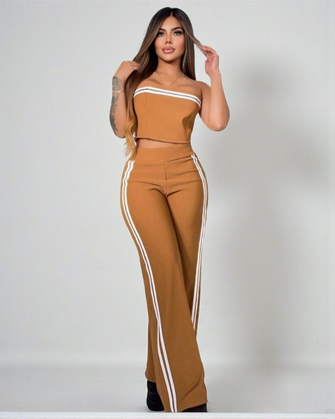 Groove - Conjunto dos piezas con lineas blancas